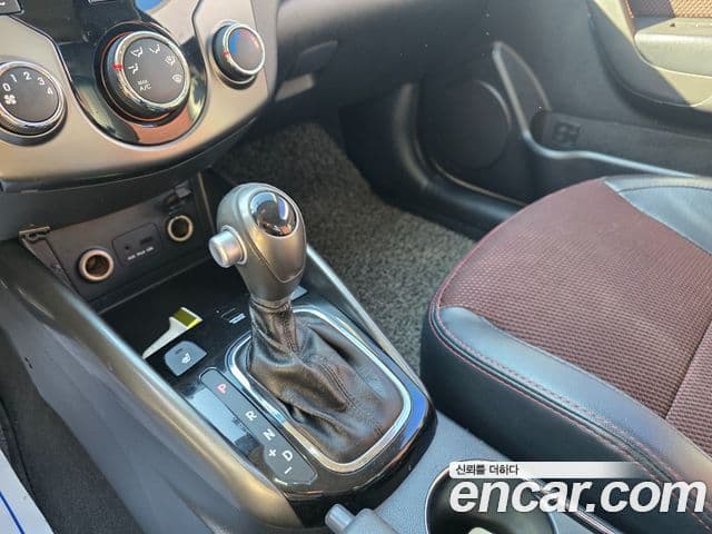 Kia Forte купе Prestige, 2011 11