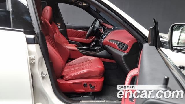 Maserati Levante 3.8 GTS AWD, 2019 11