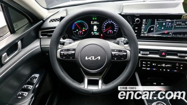 Kia K5 гибрид 3세대 Trendy, 2022 13