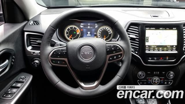 Jeep Cherokee(KL) 2.4 Limited AWD, 2022 13