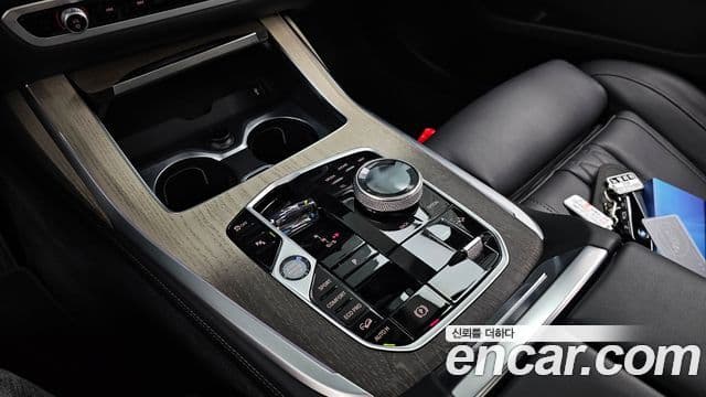 BMW X7 (G07) xDrive 40i Design Pure Excellence 7인승, 2025 9