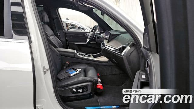 BMW X7 (G07) xDrive 40i Design Pure Excellence 7인승, 2025 11