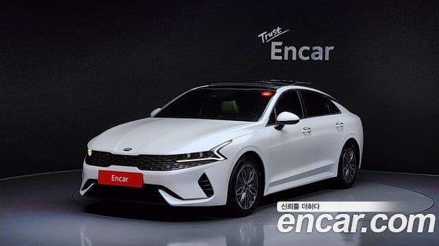 Kia K5 гибрид 3세대 Signature, 2020 1
