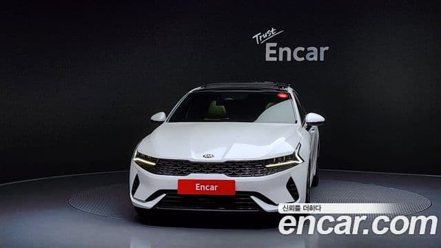 Kia K5 гибрид 3세대 Signature, 2020 3