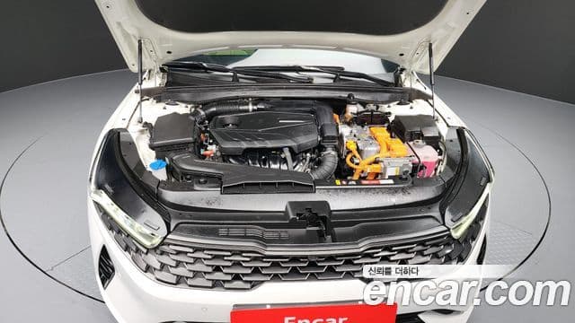 Kia K5 гибрид 3세대 Signature, 2020 6