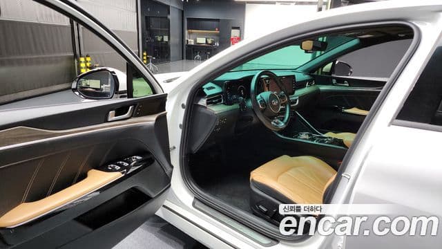 Kia K5 гибрид 3세대 Signature, 2020 10
