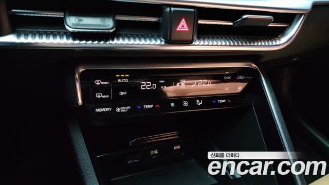 Kia K5 гибрид 3세대 Signature, 2020 17