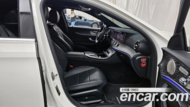 Mercedes-Benz E-класс W213 AMG Line, 2022 11