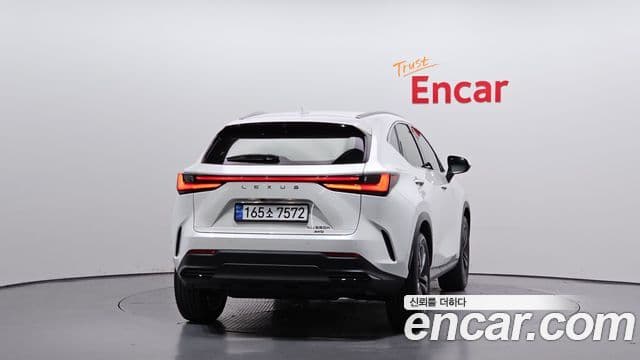Lexus NX350h 2세대 Premium, 2025 4