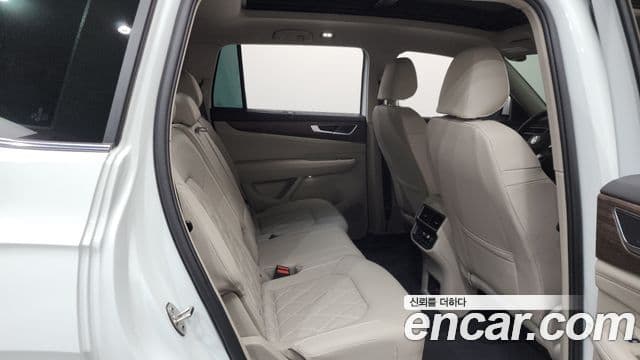 Volkswagen Atlas 2.0 TSI R-LINE 7인승, 2025 12