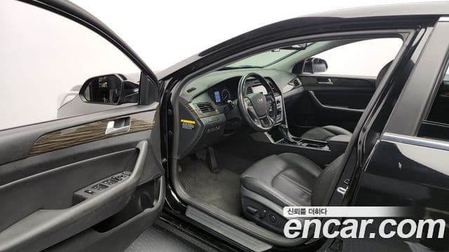 Hyundai LF Sonata 2.0 Smart, 2015 10