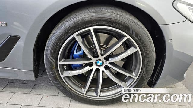 BMW 5시리즈 (G30) 520i M Sport, 2023 все фото