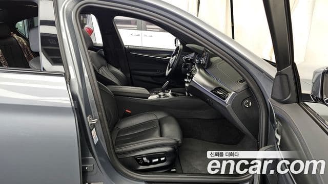 BMW 5시리즈 (G30) 520i M Sport, 2023 10