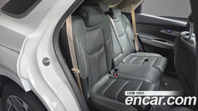 Genesis electrified GV70 e-AWD, 2022 12