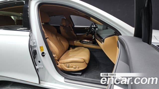 Genesis G80 (RG3) бензин 3.5 турбо AWD, 2022 11