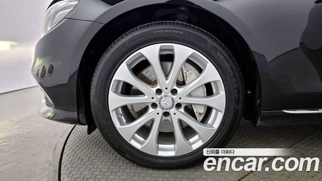 Mercedes-Benz E-класс W213 Exclusive, 2017 все фото