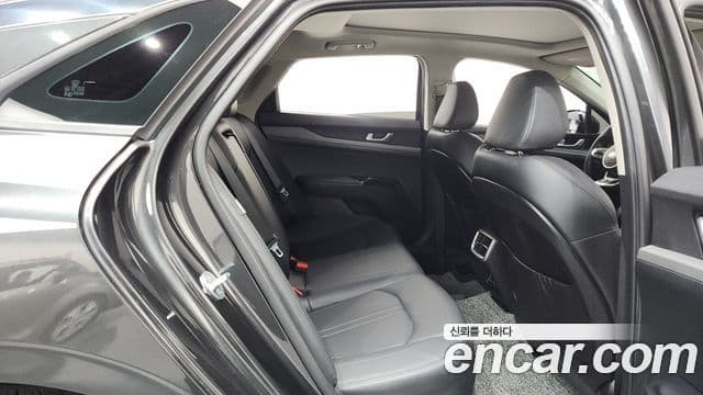 Kia K5 3세대 Prestige, 2020 12
