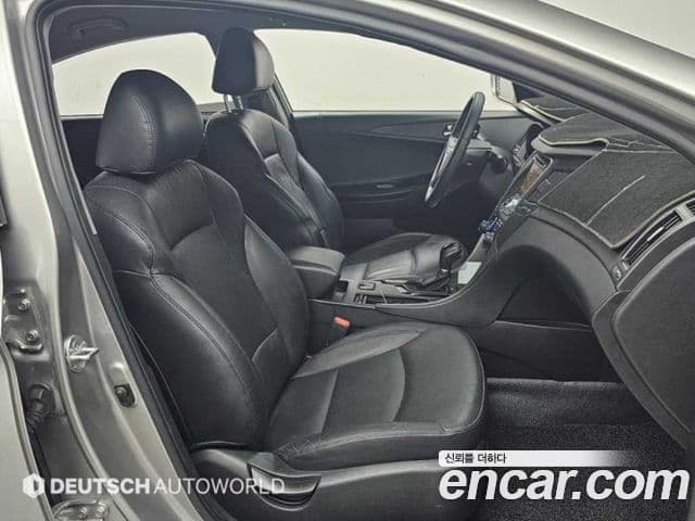 Hyundai YF Sonata LPI top, 2012 10