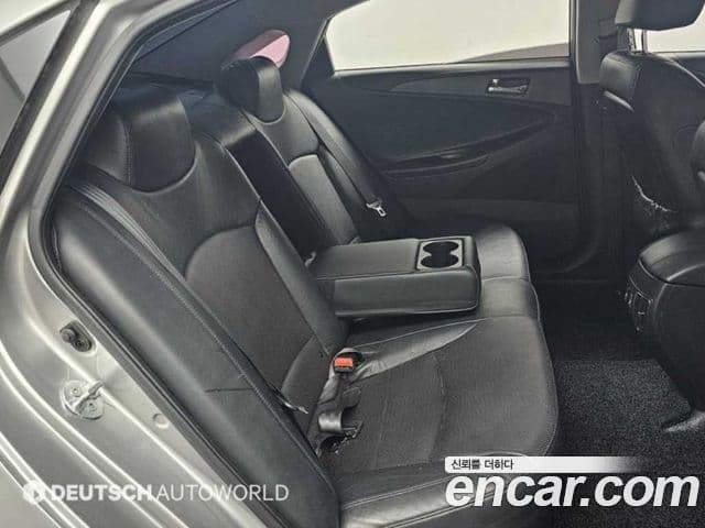 Hyundai YF Sonata LPI top, 2012 12