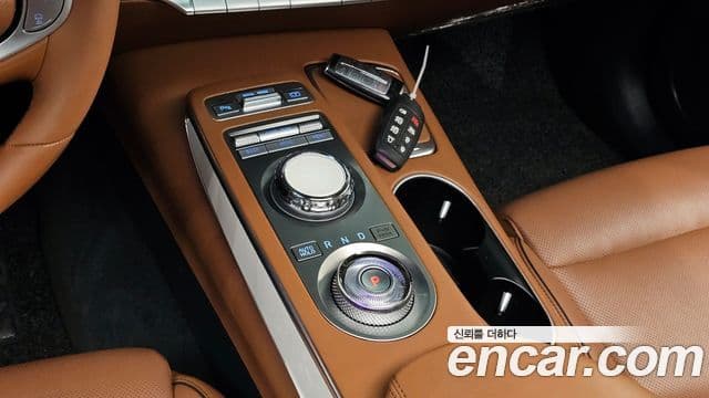 Genesis GV70, 2021 9