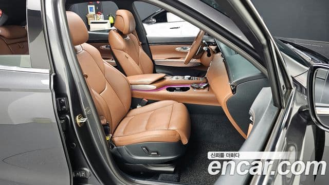 Genesis GV70, 2021 10