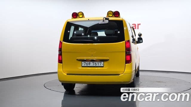 Hyundai Grand Starex CVX Deluxe, 2014 4