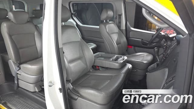 Hyundai Grand Starex CVX Deluxe, 2014 10