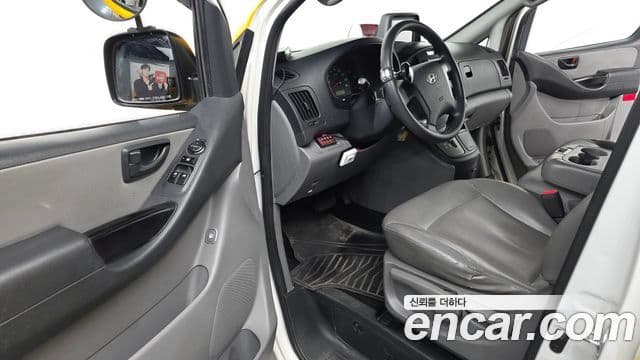 Hyundai Grand Starex CVX Deluxe, 2014 12