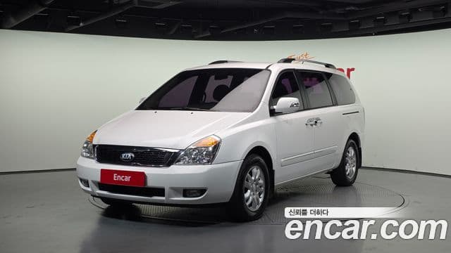 Kia Carnival R люксовая версия, 2013 1