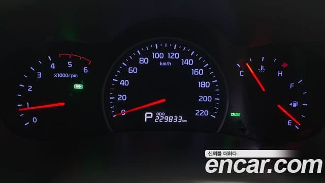 Kia Carnival R люксовая версия, 2013 8