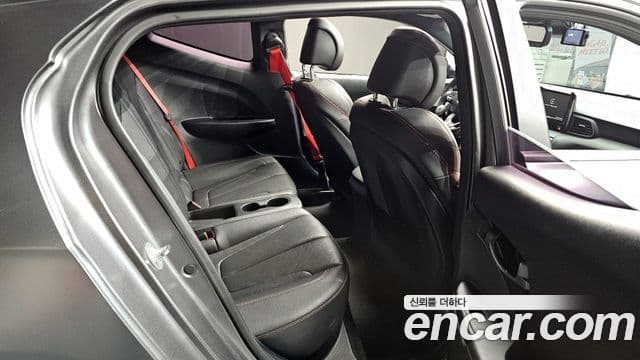 Hyundai Veloster (JS) Core, 2019 11