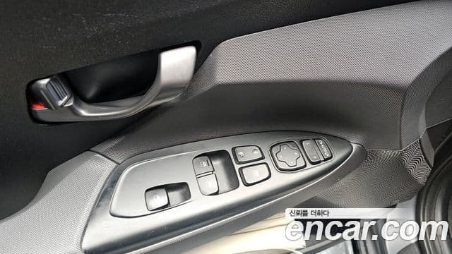 Hyundai Veloster (JS) Core, 2019 14