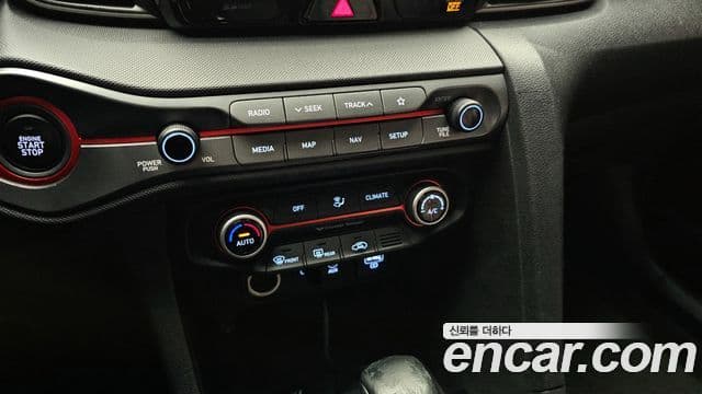 Hyundai Veloster (JS) Core, 2019 18