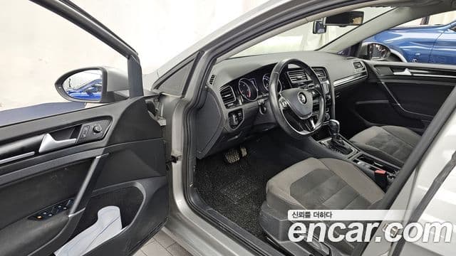 Volkswagen Гольф 7세대, 2015 10