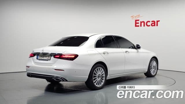 Mercedes-Benz E-класс W213 Exclusive, 2022 2