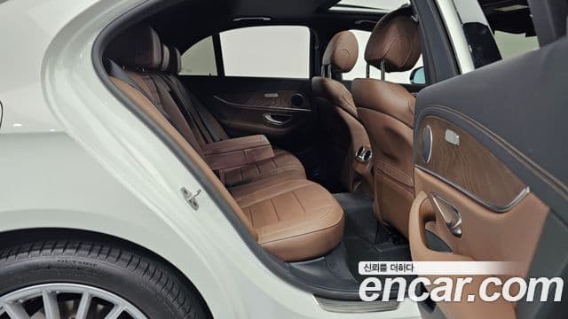 Mercedes-Benz E-класс W213 Exclusive, 2022 12