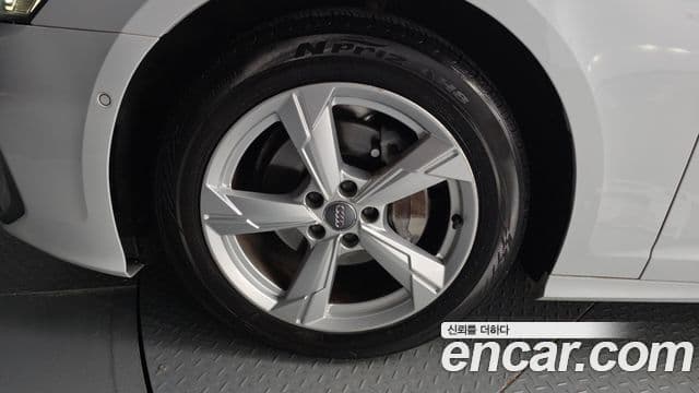 Audi A6 (C8), 2020 все фото