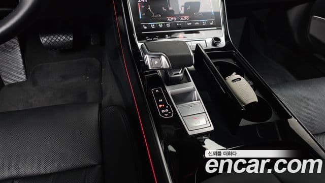 Audi A8 (D5) 55 TFSI Quattro Premium LWB, 2023 9