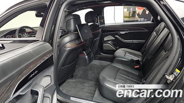 Audi A8 (D5) 55 TFSI Quattro Premium LWB, 2023 12