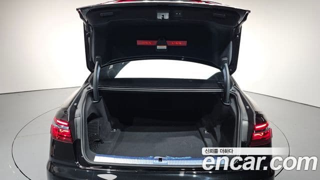 Audi A8 (D5) 55 TFSI Quattro Premium LWB, 2023 20