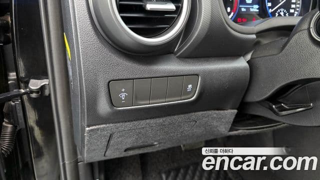 Hyundai Kona Modern Art, 2019 17