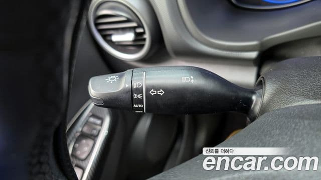 Hyundai Kona Modern Art, 2019 19