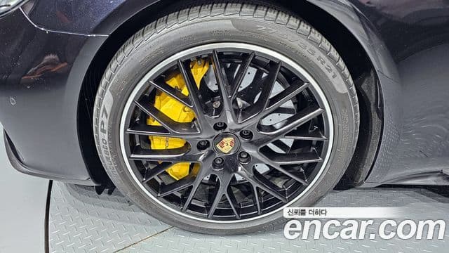 Porsche Panamera (971) 4.0 турбо S, 2021 все фото