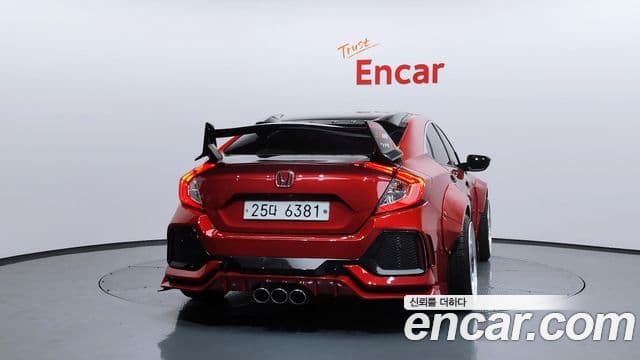 Honda Civic 10세대, 2017 4