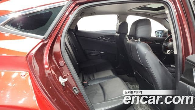 Honda Civic 10세대, 2017 12