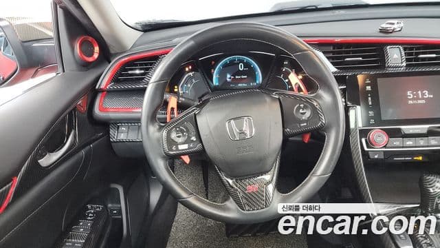 Honda Civic 10세대, 2017 13