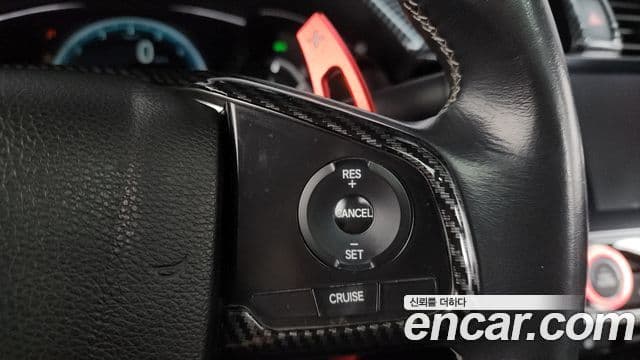 Honda Civic 10세대, 2017 15