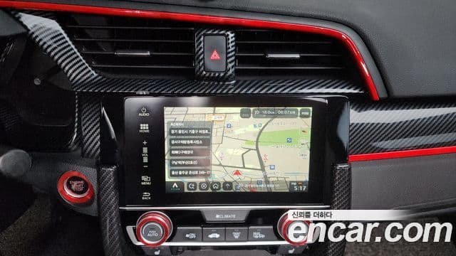 Honda Civic 10세대, 2017 16