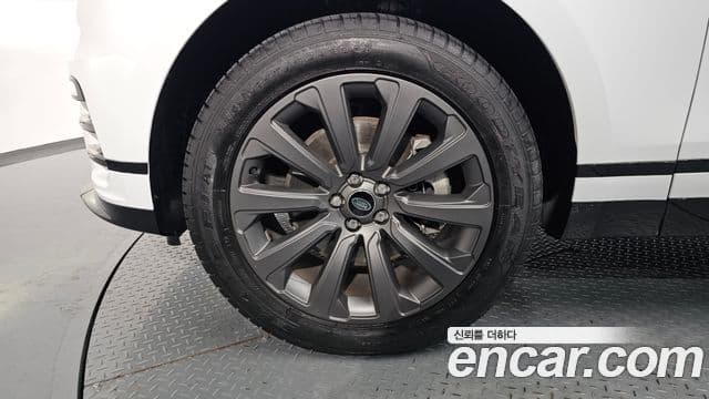 Land Rover Range Rover Velar 2.0 P250 R-Dynamic SE, 2023 все фото