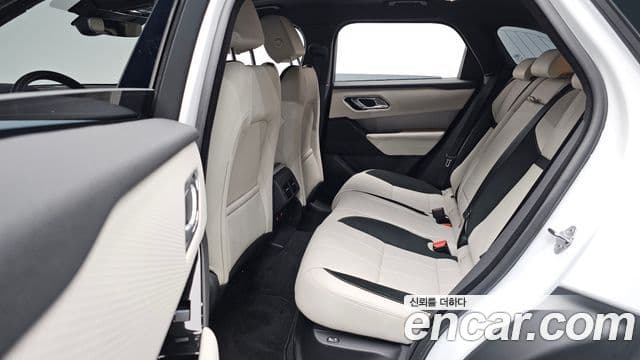 Land Rover Range Rover Velar 2.0 P250 R-Dynamic SE, 2023 12